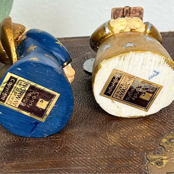 Vintage MCM Sculptures Christmas Angel Carolers (Set of 2) Vintage Figures - Picture 8 of 11